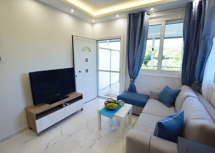 V Luxury 1 Toroni