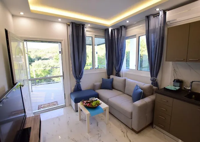 V Luxury 1 * Toroni